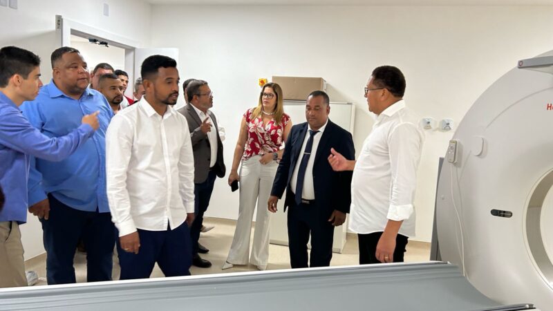 PREFEITO E VEREADORES CONFEREM MODERNIZAÇÃO DO HOSPITAL DE BASE DE ITABUNA