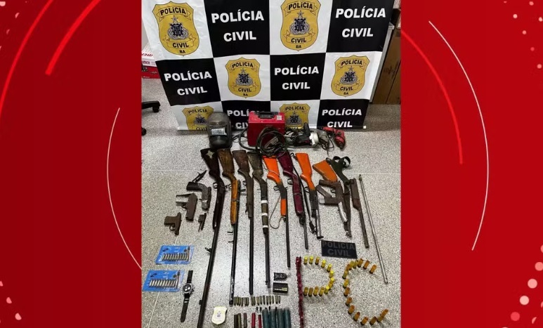 POLÍCIA DESMONTA ESQUEMA DE FABRICAÇÃO DE ARMAS NA ZONA RURAL DE JAGUAQUARA