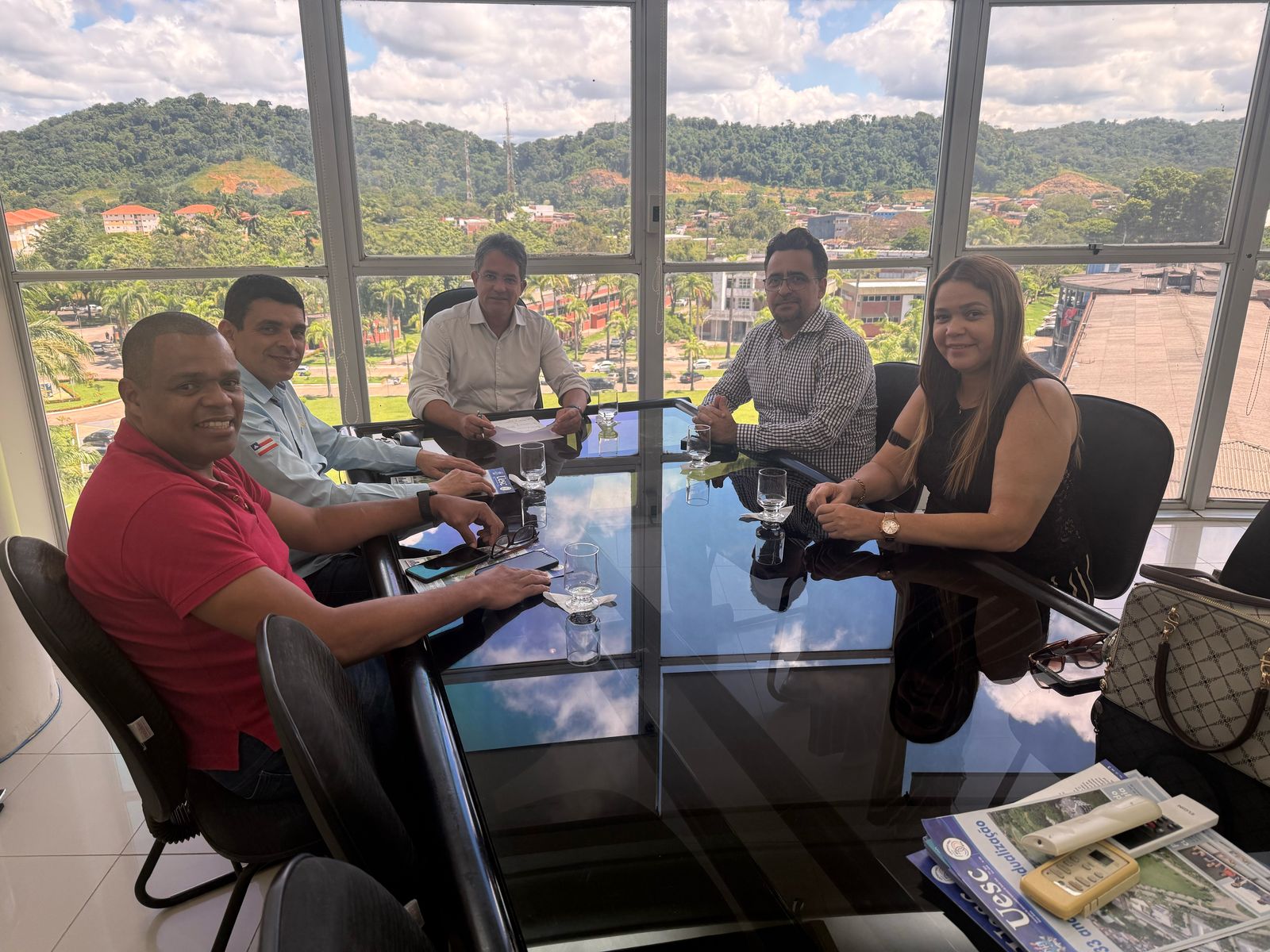 SINDPOC REÚNE COM REITOR PROF ALESSANDRO DA UESC PARA PROPOR PARCERIA DE FORMAÇÃO CONTINUADA PARA POLICIAIS CIVIS DO SUL DO ESTADO DA BAHIA