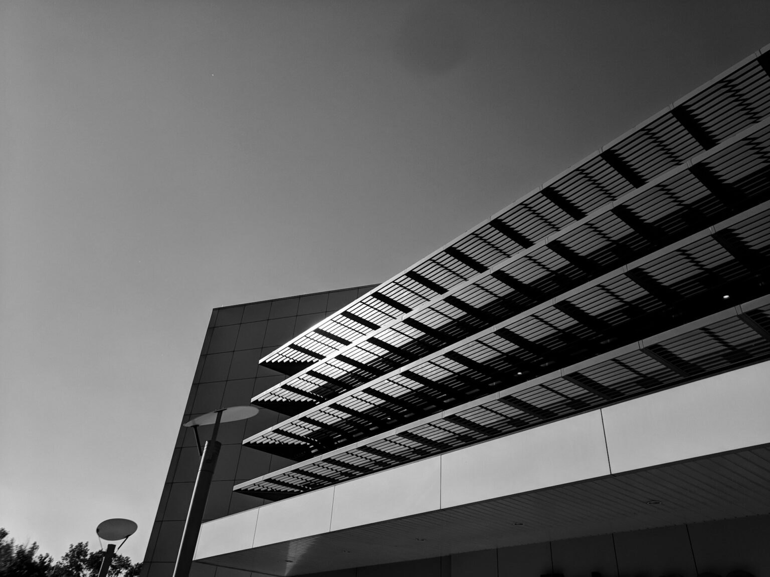 BAHIA TERÁ PRIMEIRA FÁBRICA DE VIDRO SOLAR FORA DA CHINA COM INVESTIMENTO DE R$ 1,8 BI