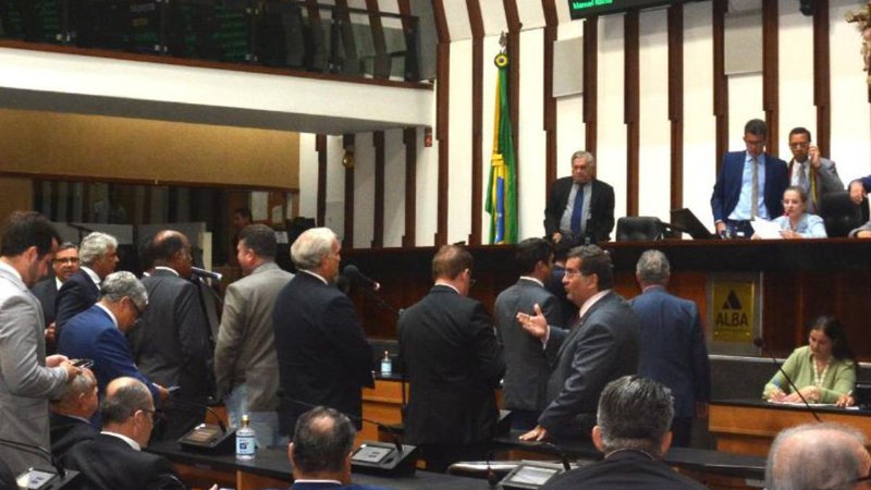 BAHIA TERÁ FORNECIMENTO GRATUITO DE MEDICAMENTOS À BASE DE CANABIDIOL APÓS APROVAÇÃO NA ASSEMBLEIA LEGISLATIVA
