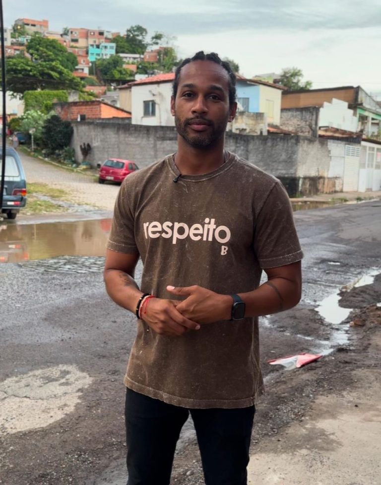 ILHÉUS: VEREADOR MAURÍCIO GALVÃO VOLTA A COBRAR DA PREFEITURA SOLUÇÃO PARA ALAGAMENTOS NA AVENIDA UBERLÂNDIA