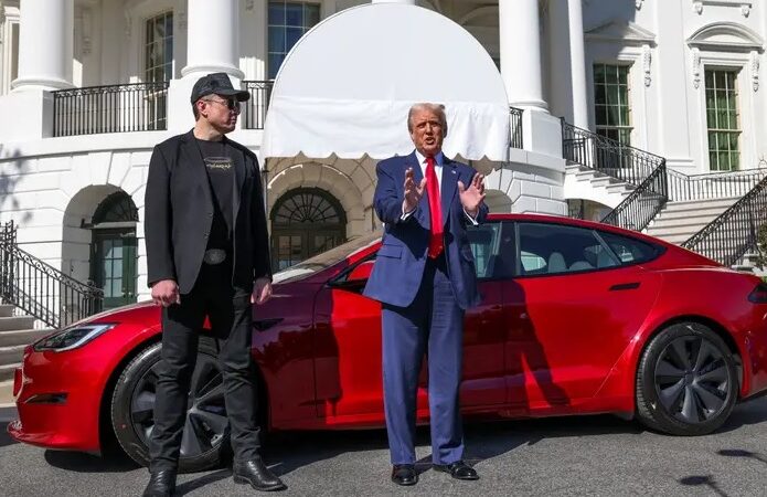 ELON MUSK DEIXA CARGO NO GOVERNO TRUMP E CRITICA PLANO FISCAL POR AUMENTO DE GASTOS