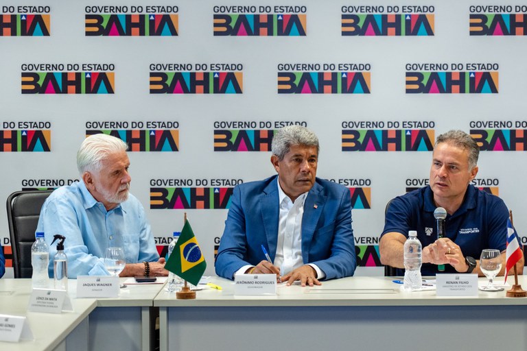 PONTE DO RIO JEQUITINHONHA REABRE PARA VEÍCULOS LEVES NO DIA 20 DE JUNHO