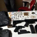 OPERAÇÃO EM ILHÉUS DEIXA UM MORTO E APREENDE ARMAS E DROGAS