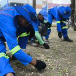 PREFEITURA DE ITABUNA FAZ LIMPEZA E MANUTENÇÃO DE PRAÇA E DAS PRINCIPAIS VIAS DA CIDADE