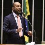 EM COMUNICADO OFICIAL, BEBETO GALVÃO ANUNCIA SAÍDA DO PSB
